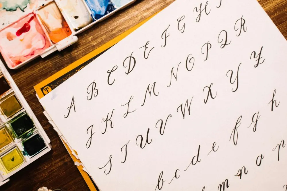 Lettering, Caligrafia e Tipografia: Desvendando as Artes das Letras!