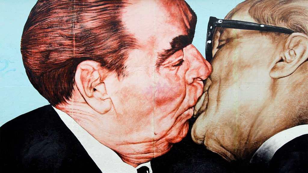 o beijo east side gallery