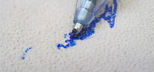 Confira no artigo como surgiu a caneta esferográfica e de que maneira são produzidas as tintas desse tipo de caneta.